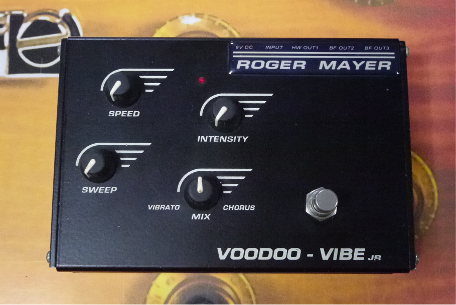 Roger Mayer Voodoo-Vibe Jr - GUITAR TRADERS
