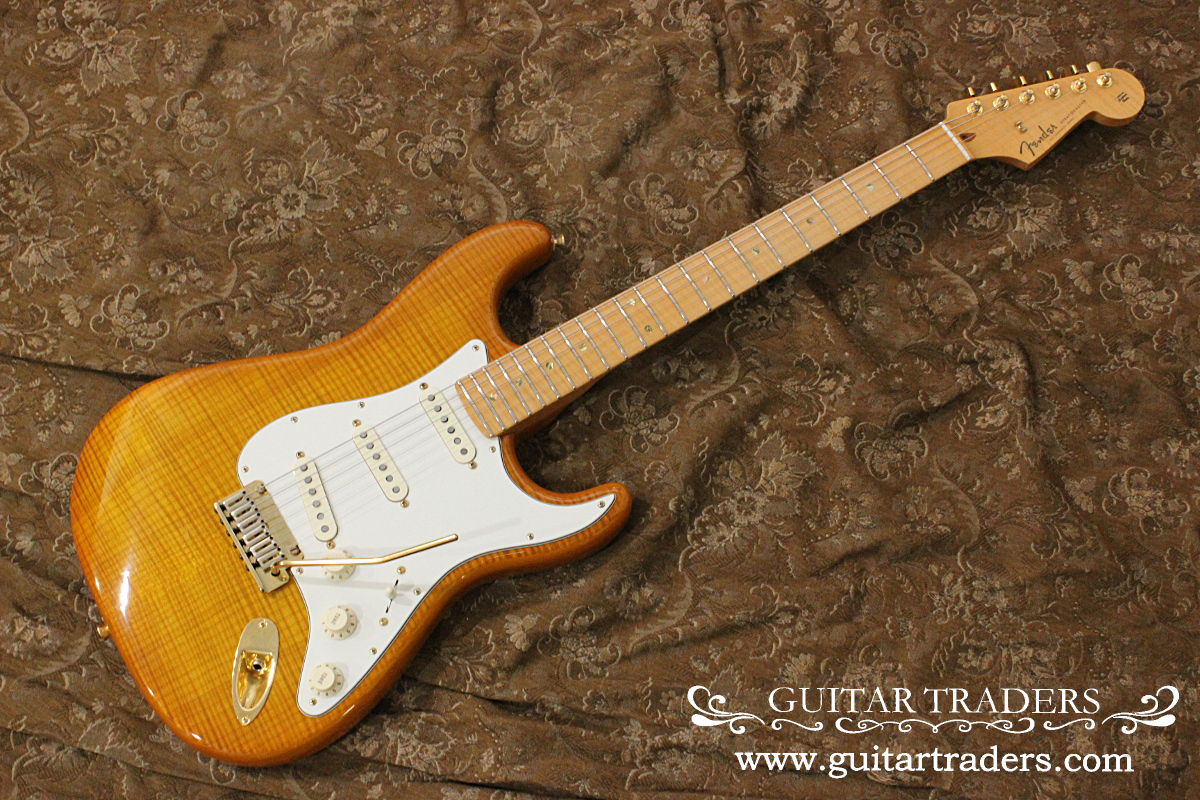 Fender Custom Shop 2013y Custom Deluxe Stratocaster - GUITAR TRADERS